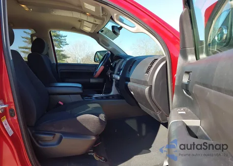 2012 Toyota Tundra Grade 5.7L V8 z USA, uszkodzony, nr VIN 5TFUW5F19CX233898